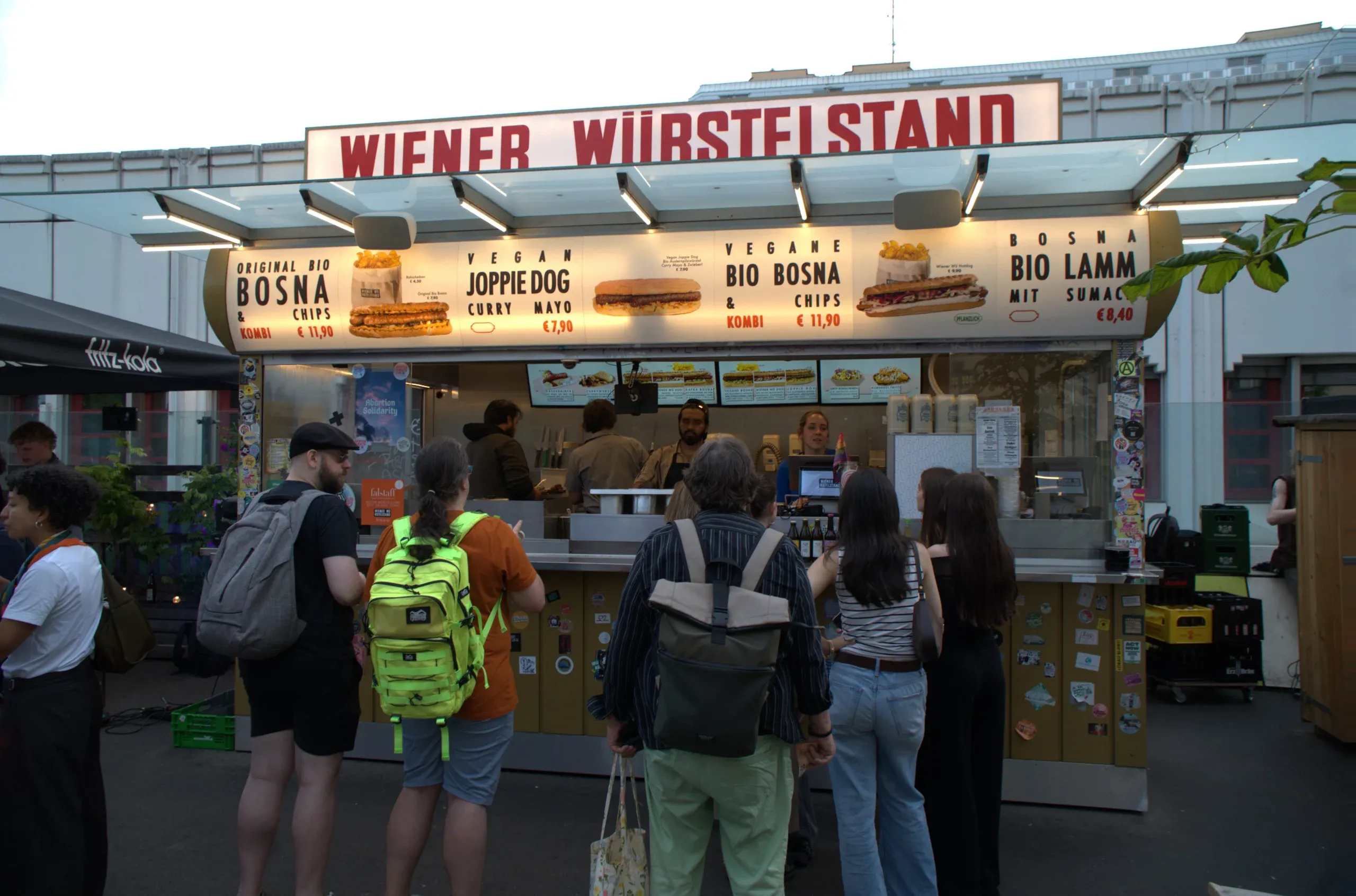 WÜRSTELSTAND – 2